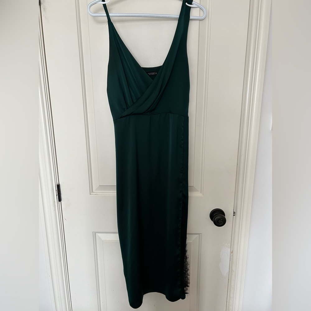 EUC Beautiful Dark Green Midi Dress- Zara, Women’s Size Small.